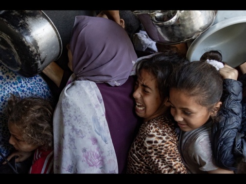Ue, 'a Gaza catastrofe, scorte alimentari esaurite'