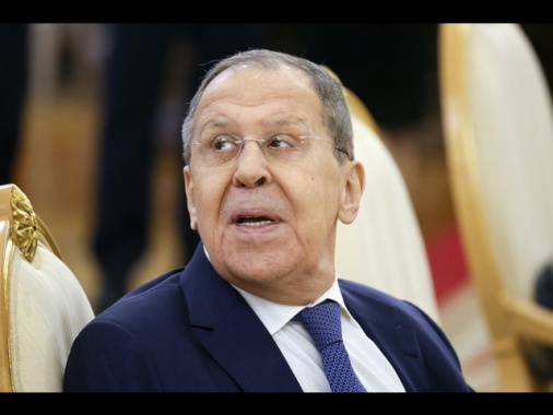 Lavrov, 'irrealistico' incontro russo-ucraino in Vaticano