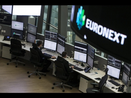Borsa: Europa pesa con dazi Usa e Wall Street, Milano -1,9%