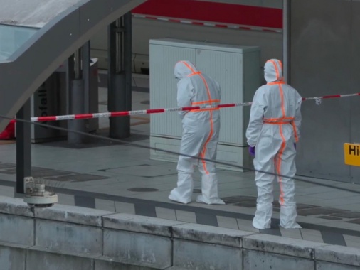 Polizia, non vediamo movente politico per attacco Amburgo