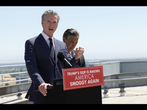 Newsom, 'causa a Trump per uso della guardia nazionale'