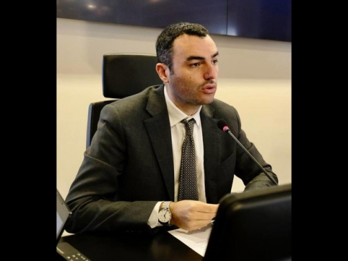 Procura revoca richiesta di arresto per ex assessore Puglia