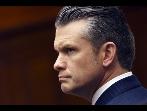 Hegseth, Trump preferisce la pace, Iran ha ancora opzione