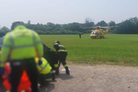 Incidente in moto: 54enne portato in ospedale