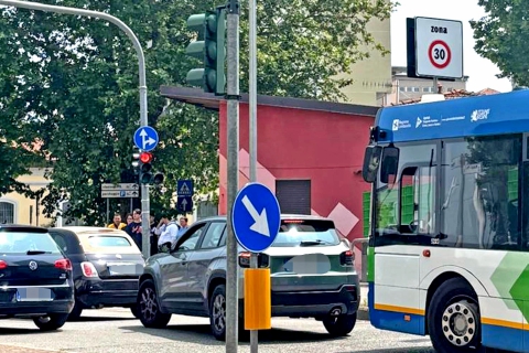 Varese, Zona 30: il limite è solo sui cartelli