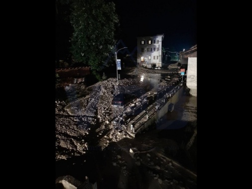 Frana in Cadore, persone bloccate nelle case