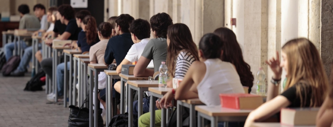 Maturità, secondo giorno con Cicerone e Cartesio