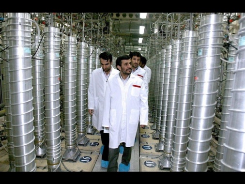 Iran, possibili concessioni, ma no stop arricchimento uranio