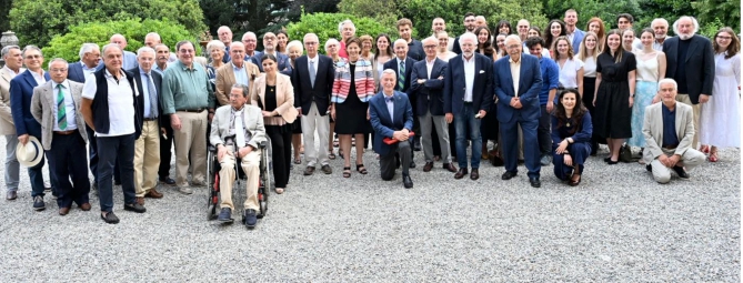 Entusiasmo e saggezza: medici riuniti a Gazzada