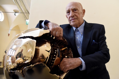 Morto Arnaldo Pomodoro, scultore amato in tutto il mondo