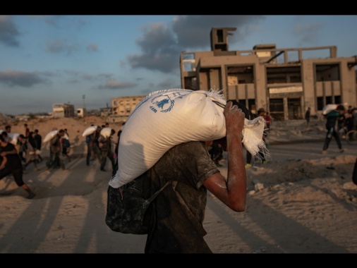 Fonti mediche, attacchi Israele a Gaza, i morti sono 41