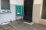 Il “treno” dei vandali ferma alla stazione di Sesto Calende