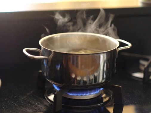 Sale la bolletta del gas per vulnerabili, a giugno +1,7%