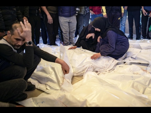 Wafa, '17 persone uccise dai raid israeliani nella Striscia'