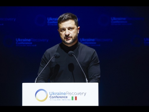 Zelensky ai Volenterosi, 'abbiamo bisogno di sanzioni Usa'