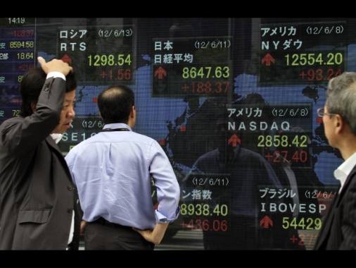 Lo spread tra Btp e Bund tedeschi chiude in rialzo a 86 punti