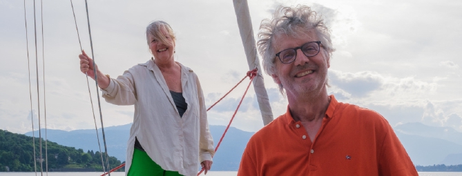 Insegnanti disoccupati si reinventano a 60 anni in barca a vela