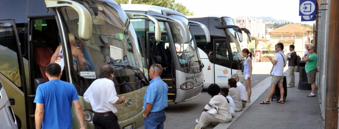 Bus sostitutivi: ecco gli orari. Varese-Milano nel mirino