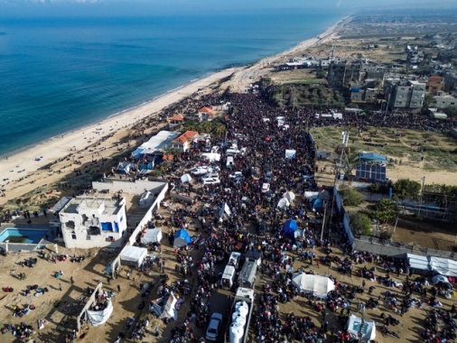 Autorità Gaza, 30 morti nei raid su campo profughi Nuseirat