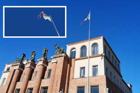 Varese: il Tricolore a brandelli delle Poste. «Vergogna»