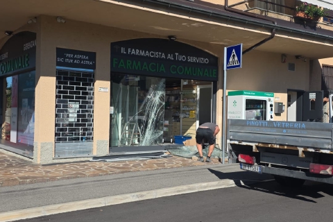 Gerenzano, spaccata notturna in farmacia