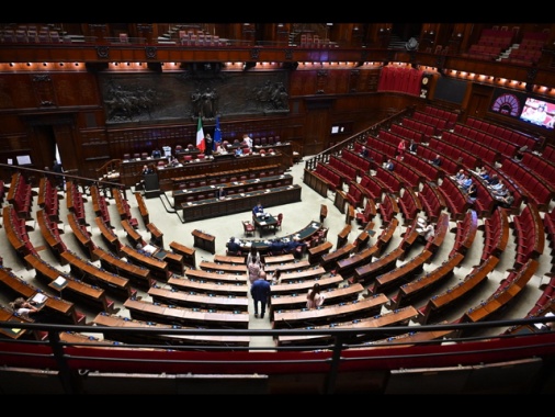 Governo incassa la fiducia sul decreto Economia