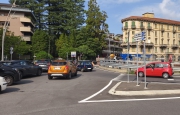 Lavori in largo Flaiano, code in mattinata