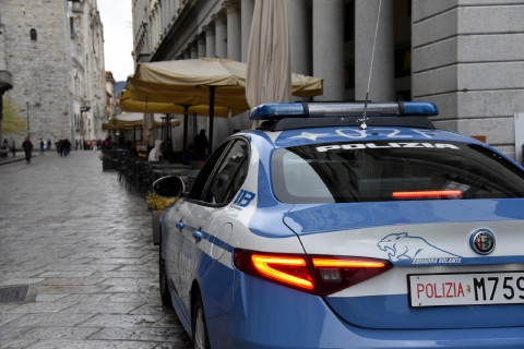 Accoltella il padre, ventenne arrestata