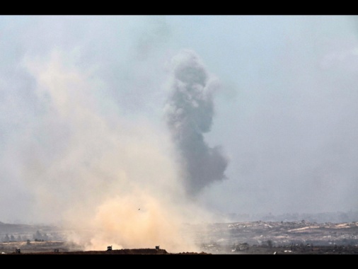 Al Jazeera, salgono a 81 i morti a Gaza dall'alba