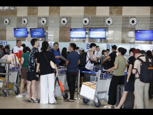 Un morto e 8 feriti in Vietnam per il tifone Kajiki