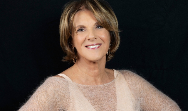 Lella Costa racconta la patria, una bellezza in cui riconoscersi