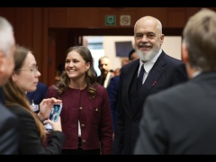 945a048b6ca8d4c8de65fc6285cdb84d_68cbed3ab431f.jpg
