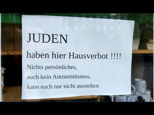 'Vietato l'accesso agli ebrei', cartello shock in Germania
