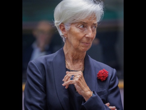 Lagarde, su euro digitale passi avanti, spero presto