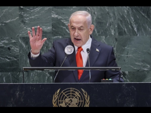 Netayahu ad Hamas, lasciate ostaggi e deponete le armi