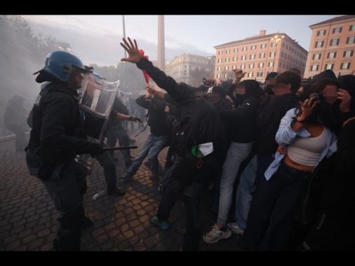 Scontri a corteo pro-Pal a Roma, 200 identificati