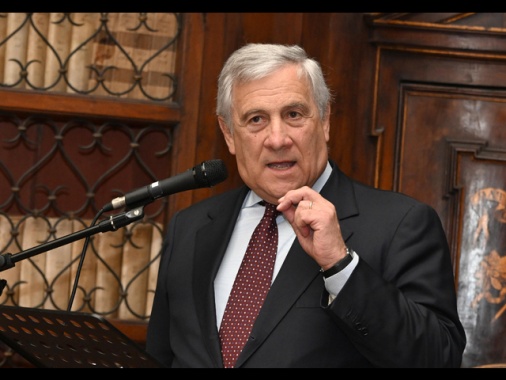 Tajani, 'italiano in convoglio Onu colpito in Ucraina, è illeso'