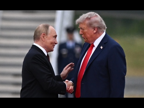 Trump sente Putin, 'grandi progressi,ci incontreremo a Budapest'