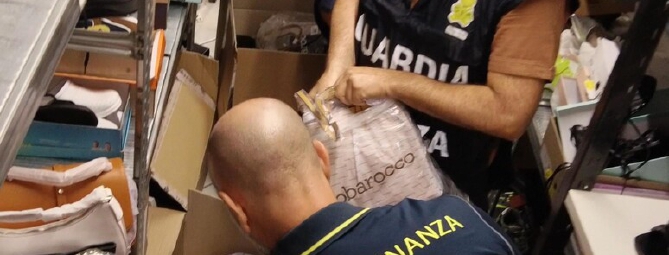 Prodotti taroccati: occhio agli acquisti online