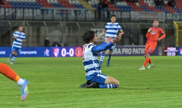 Ferdinando Mastroianni contro l’Ospitaletto (foto Domenico Ghiotto)