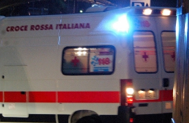 Scontro sulla superstrada, grave motociclista