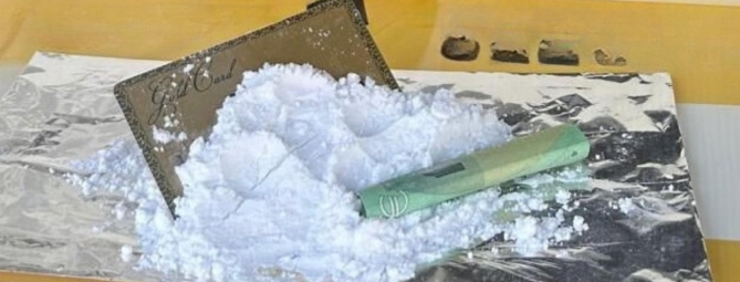 “Fumo” in calo, boom di droghe sintetiche in polvere