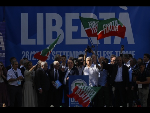 Per FI boom di contributi in Campania, 200mila euro a settembre