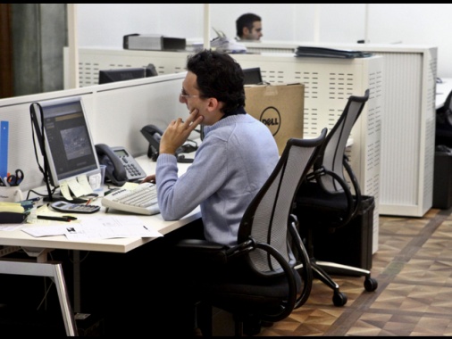 Borsa: Milano debole (-0,25%), frena Intesa, balzo di Interpump