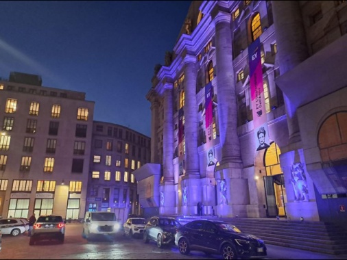 Borsa: lieve ribasso a Milano (+0,06%), vendite su Tim e Intesa