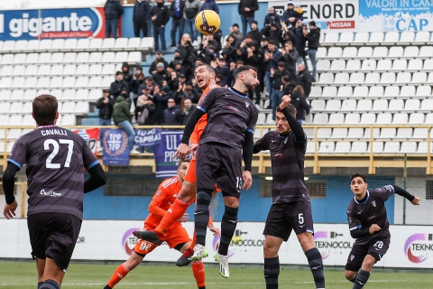 Trasferta a Sesto, tifosi biancoblù solo nel settore ospiti