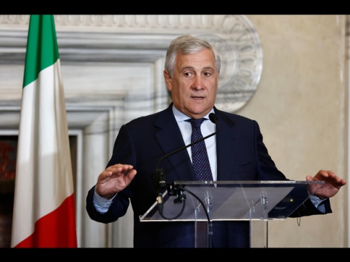 Tajani, non risultano italiani coinvolti in accoltellamento Gb