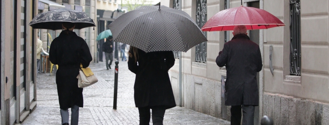 Pioggia fino a sera. Da domani torna il sole