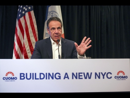 Trump minaccia taglio fondi a New York, votate per Cuomo