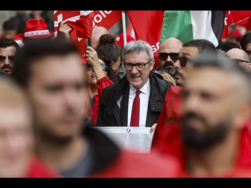 Cgil, domani assemblea a Firenze, si valuta anche lo sciopero